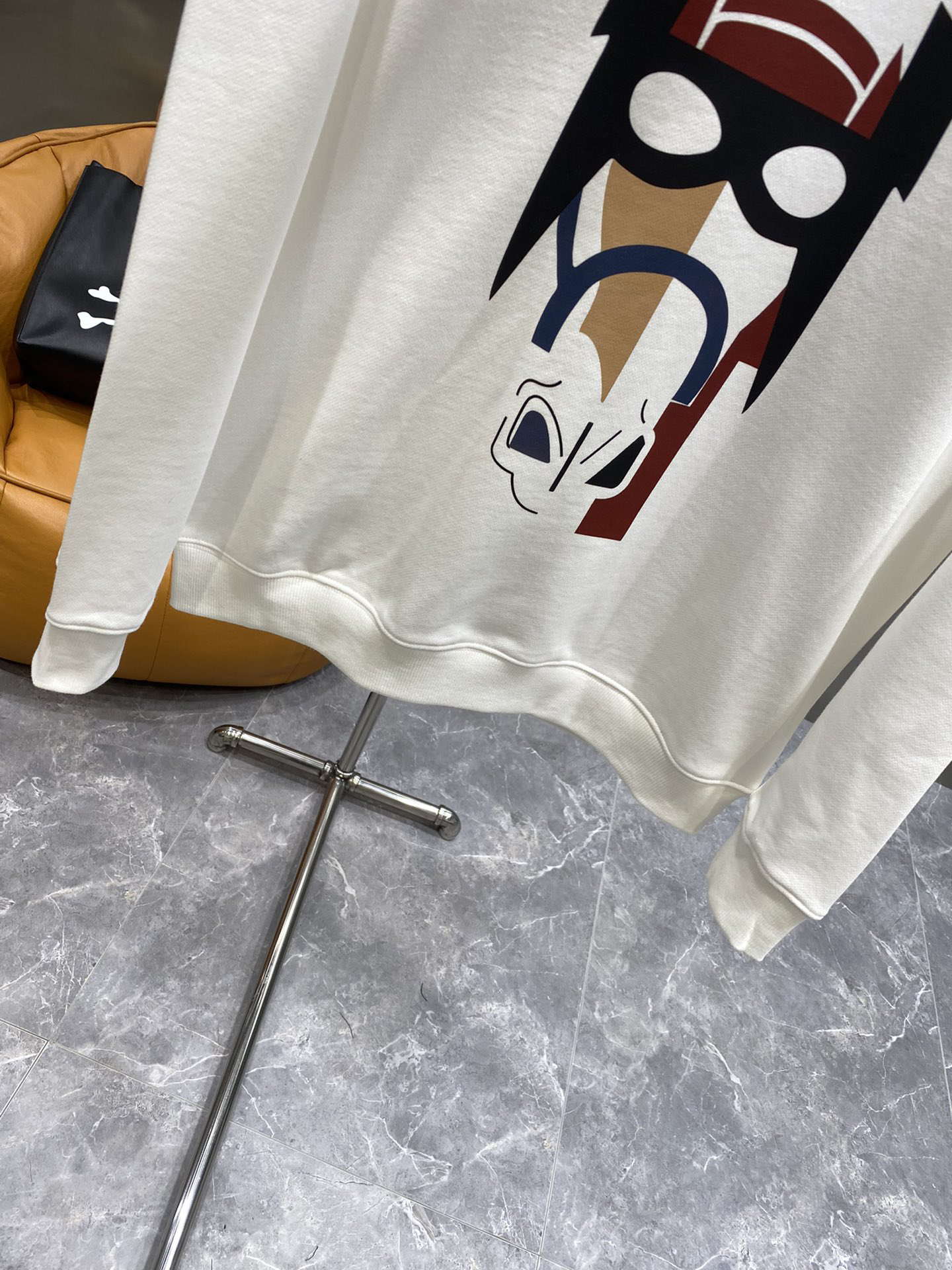 エルメス「Hermès」ロゴプリント スウェットパーカー