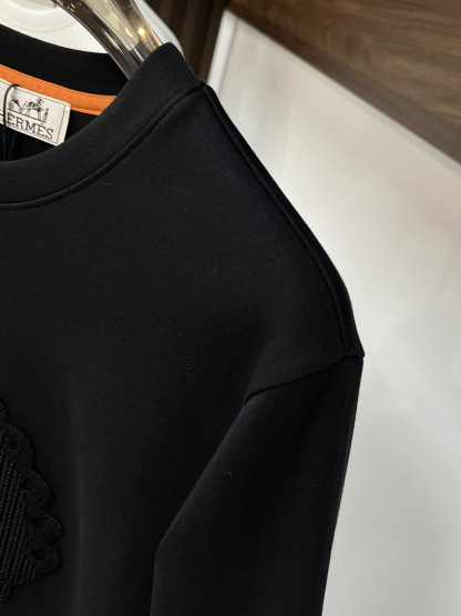 エルメス「Hermès」クルーネックスウェットシャツ