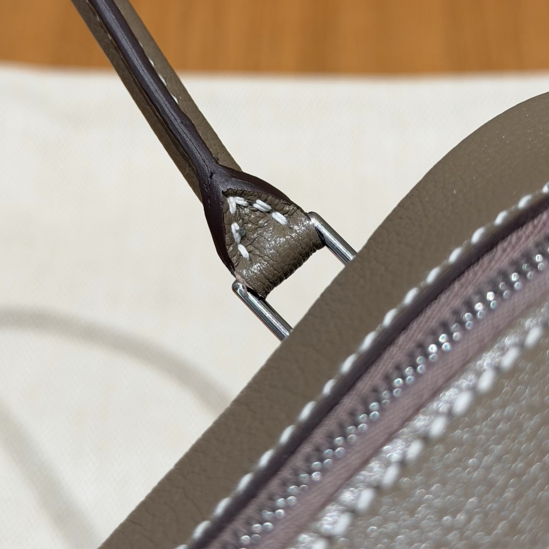 エルメス「Hermès」ミニプリュム バッグ