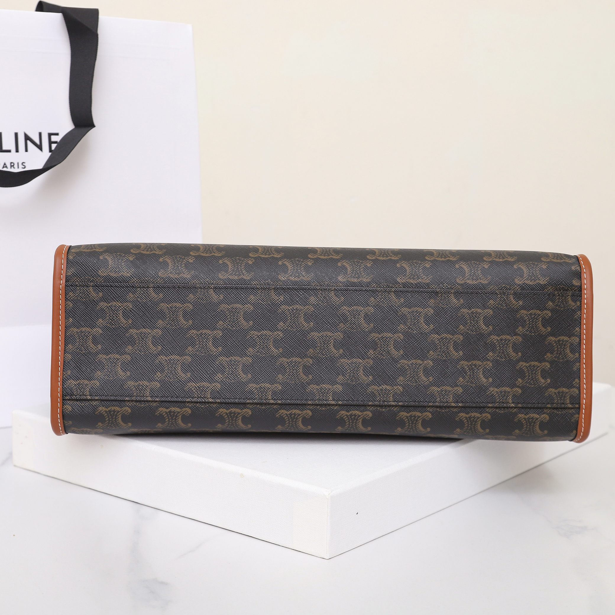 セリーヌ「Celine」CABAS TRIOMPHE モノグラム トートバッグ