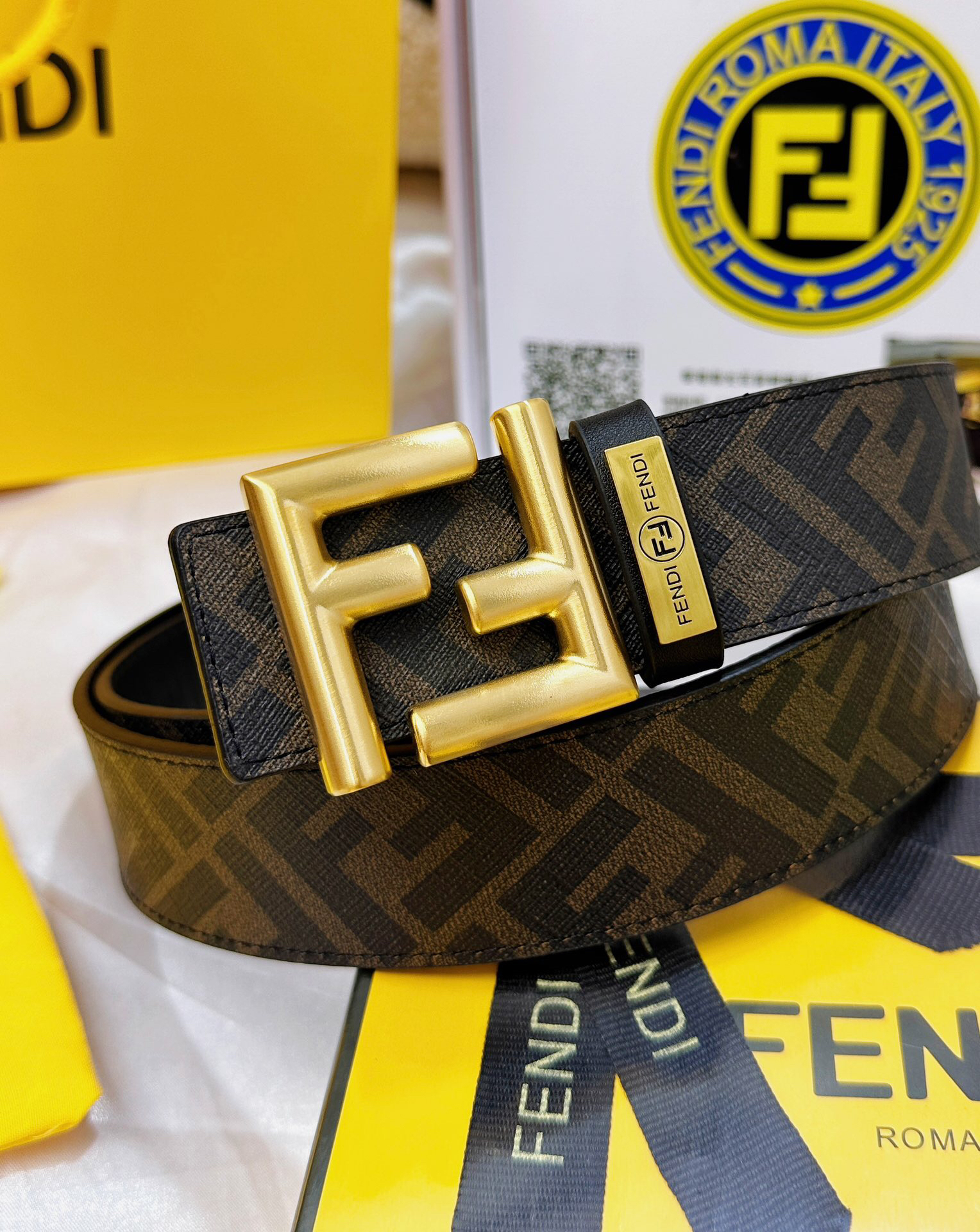 フェンディ「Fendi」FFベルト - リバーシブル フックベルト