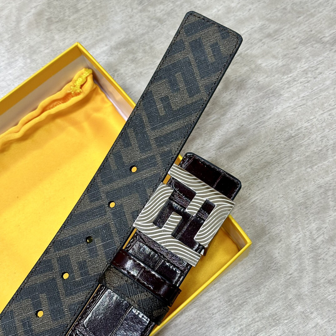 フェンディ「Fendi」FF ベルト - リバーシブル フックベルト