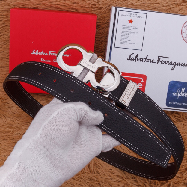 フェラガモ「Ferragamo」リバーシブルベルト