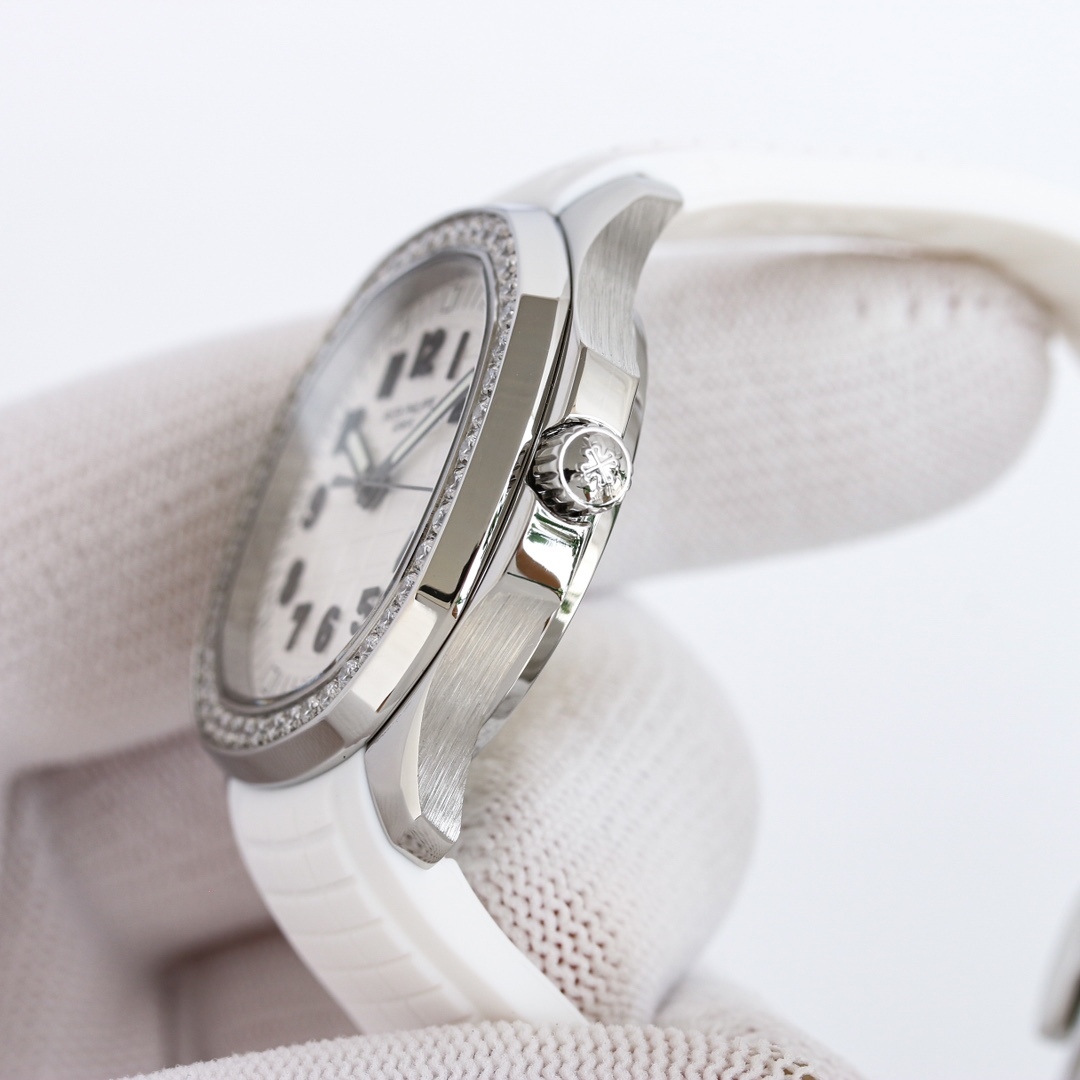 パテック フィリップ「Patek Philippe」アクアノート ルーチェ 5268R 38.8MM