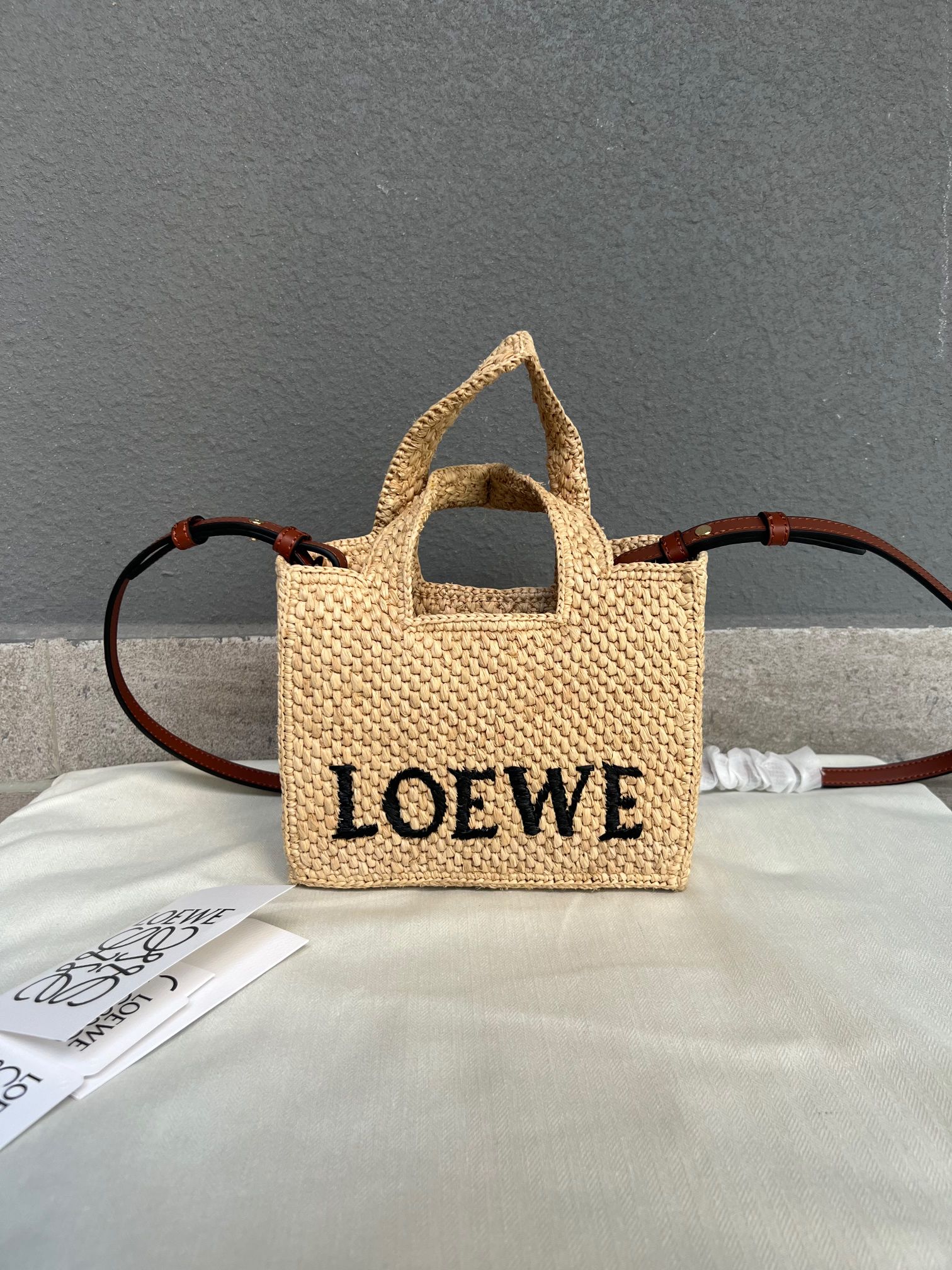 ロエベ「Loewe」Anagram Basket Small Straw Tote Bag