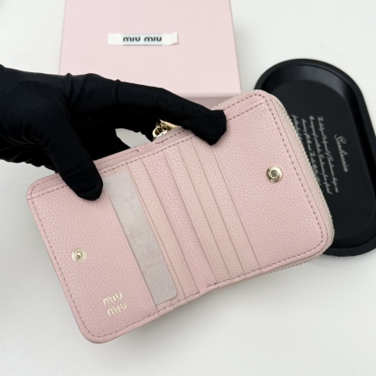 ミュウミュウ「Miu Miu」ミュウミュウ マテラッセ ラムスキン コンパクトバッグ 791 / ショルダーバッグ