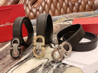 フェラガモ「Ferragamo」リバーシブルベルト