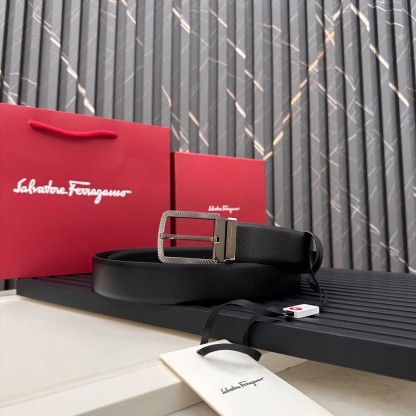 フェラガモ「Ferragamo」リバーシブルベルト