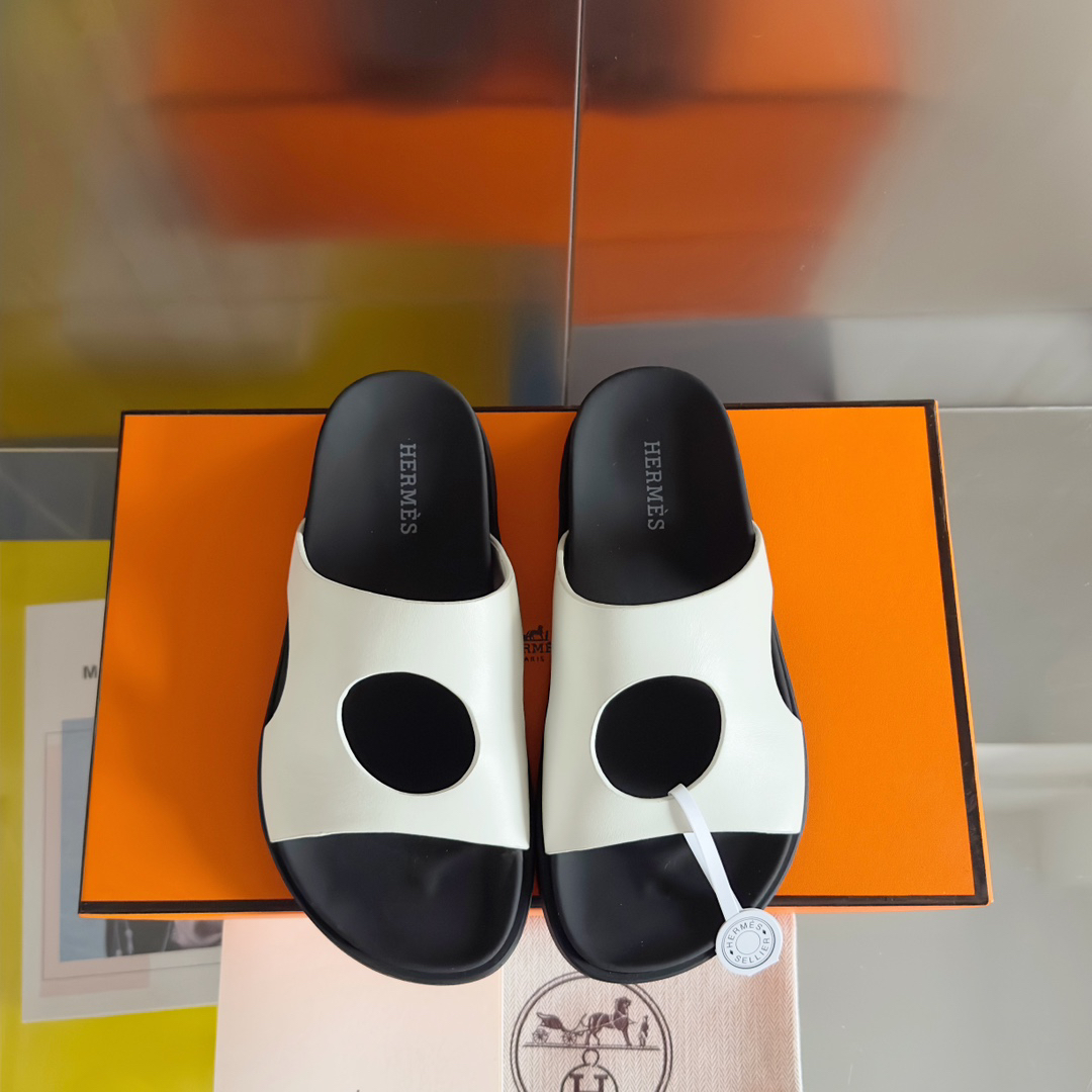 エルメス「Hermès」エルメス シェーヌダンクル サンダル / レザーテクノサンダル
