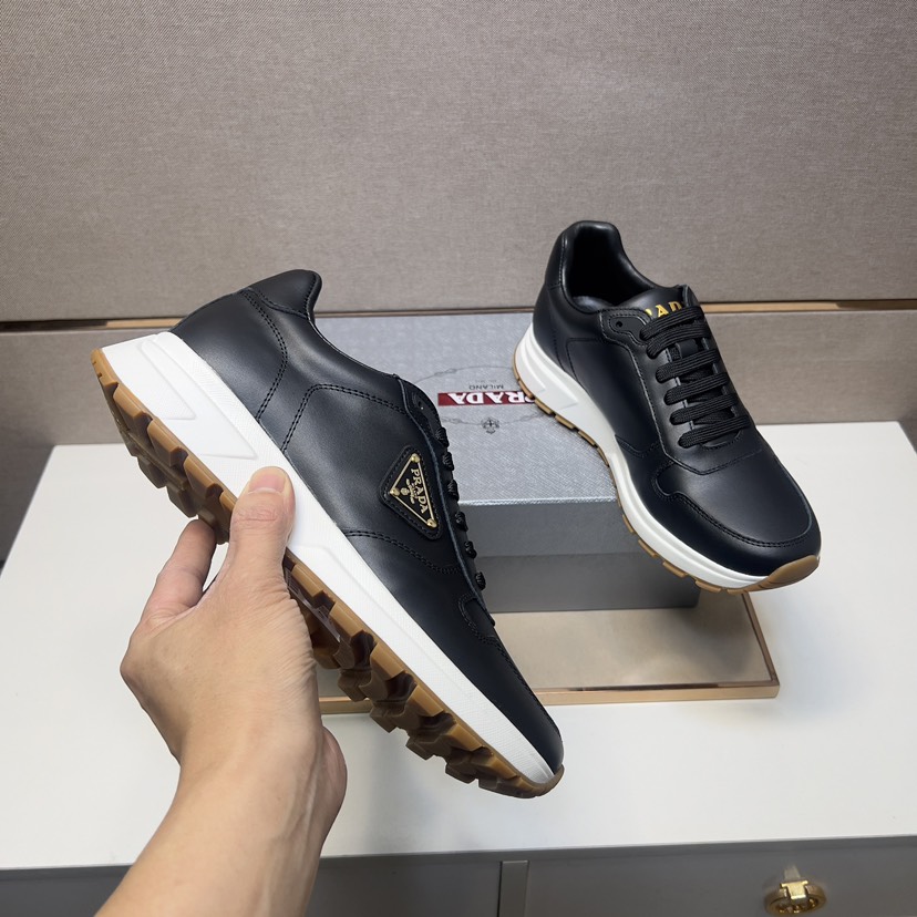 プラダ「Prada」プラダ プレミアムスニーカー (2026年春夏モデル) / レザースニーカー