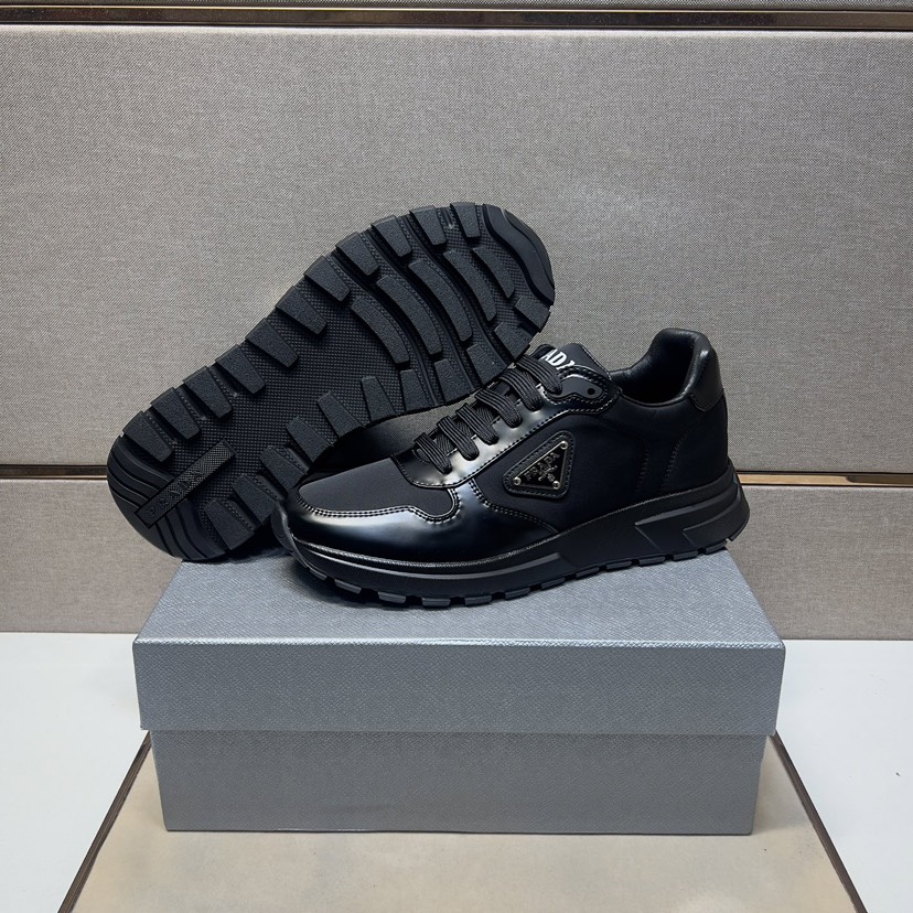 プラダ「Prada」プラダ プレミアムスニーカー (2026年春夏モデル) / レザースニーカー