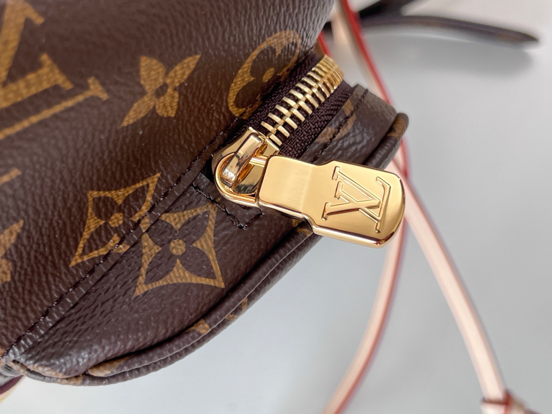 ルイ・ヴィトン(Louis Vuitton) Montsouris PM   m11198