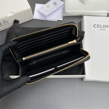 セリーヌ「Celine」TRIOMPHE CANVAS ジップトートバッグ