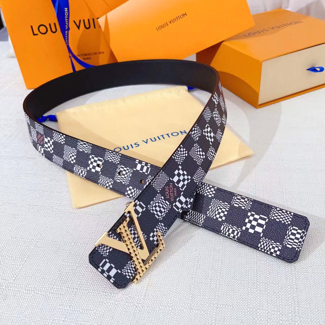 ルイ・ヴィトン「Louis Vuitton」ベルト･LV イニシャル 40MM