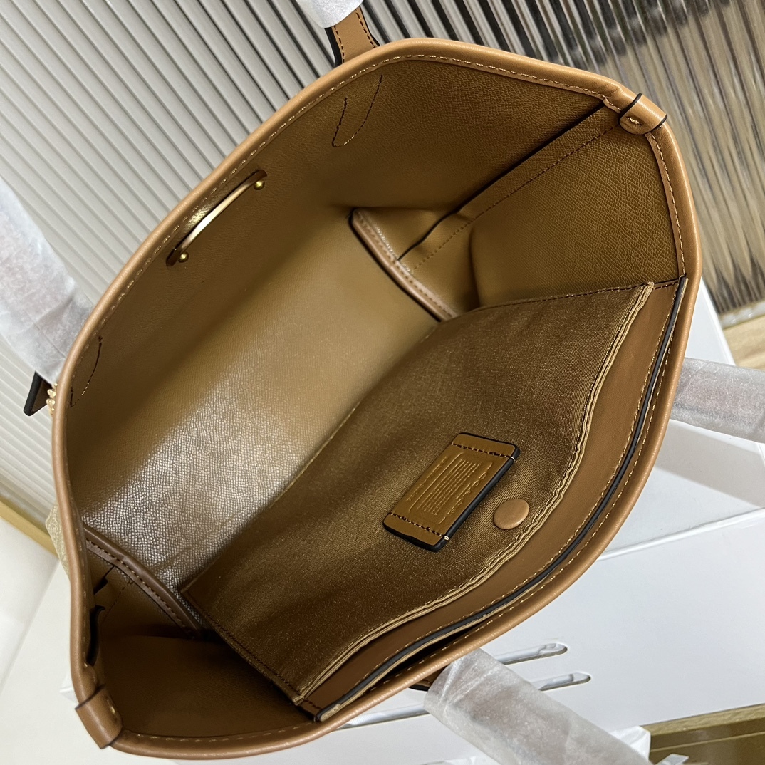 コーチ「Coach」シティトート スモール ショルダーバッグ
