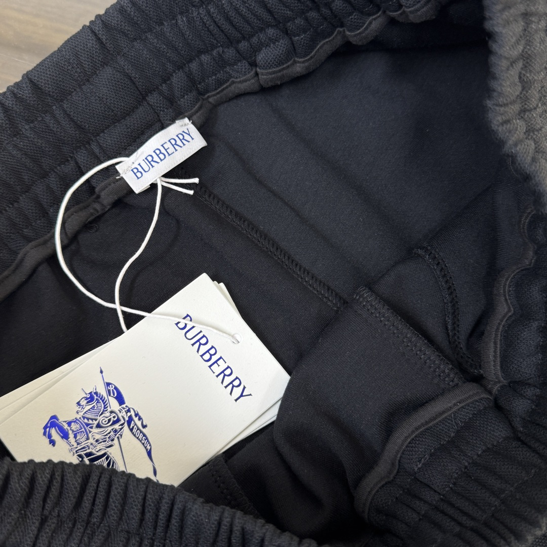 バーバリー「Burberry」コットンショーツ / ロゴショーツ