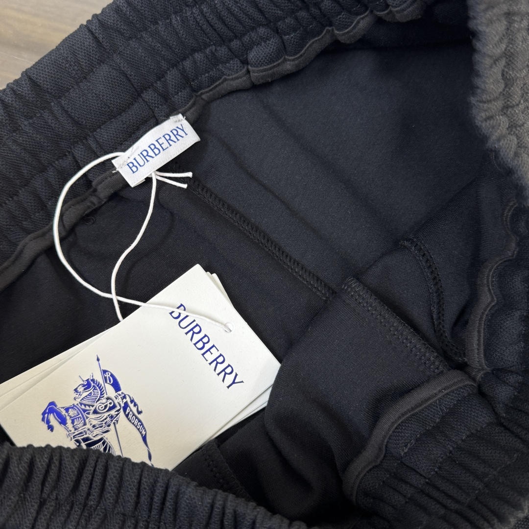 バーバリー「Burberry」コットンショーツ / ロゴショーツ