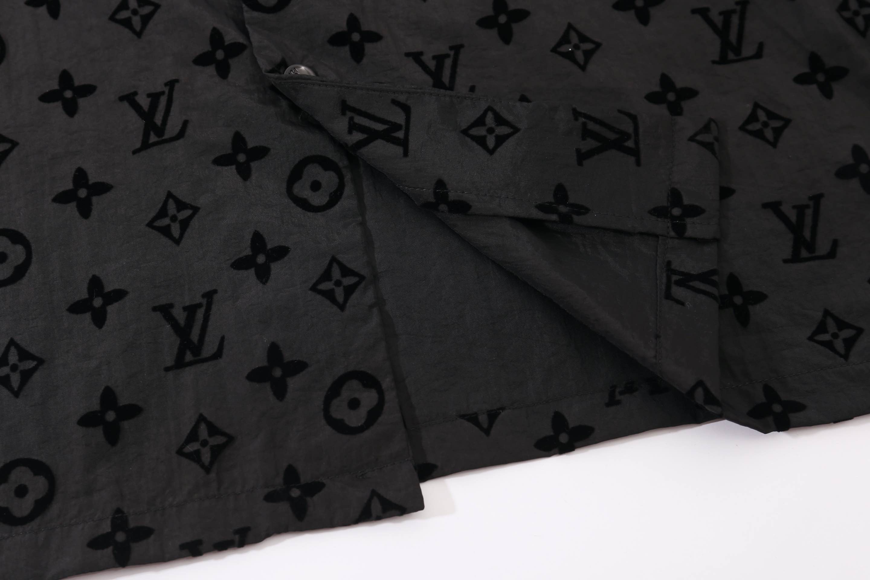 ルイ・ヴィトン「Louis Vuitton」ルイ・ヴィトン モノグラム・フロッキー シャツ / ロングスリーブシャツ