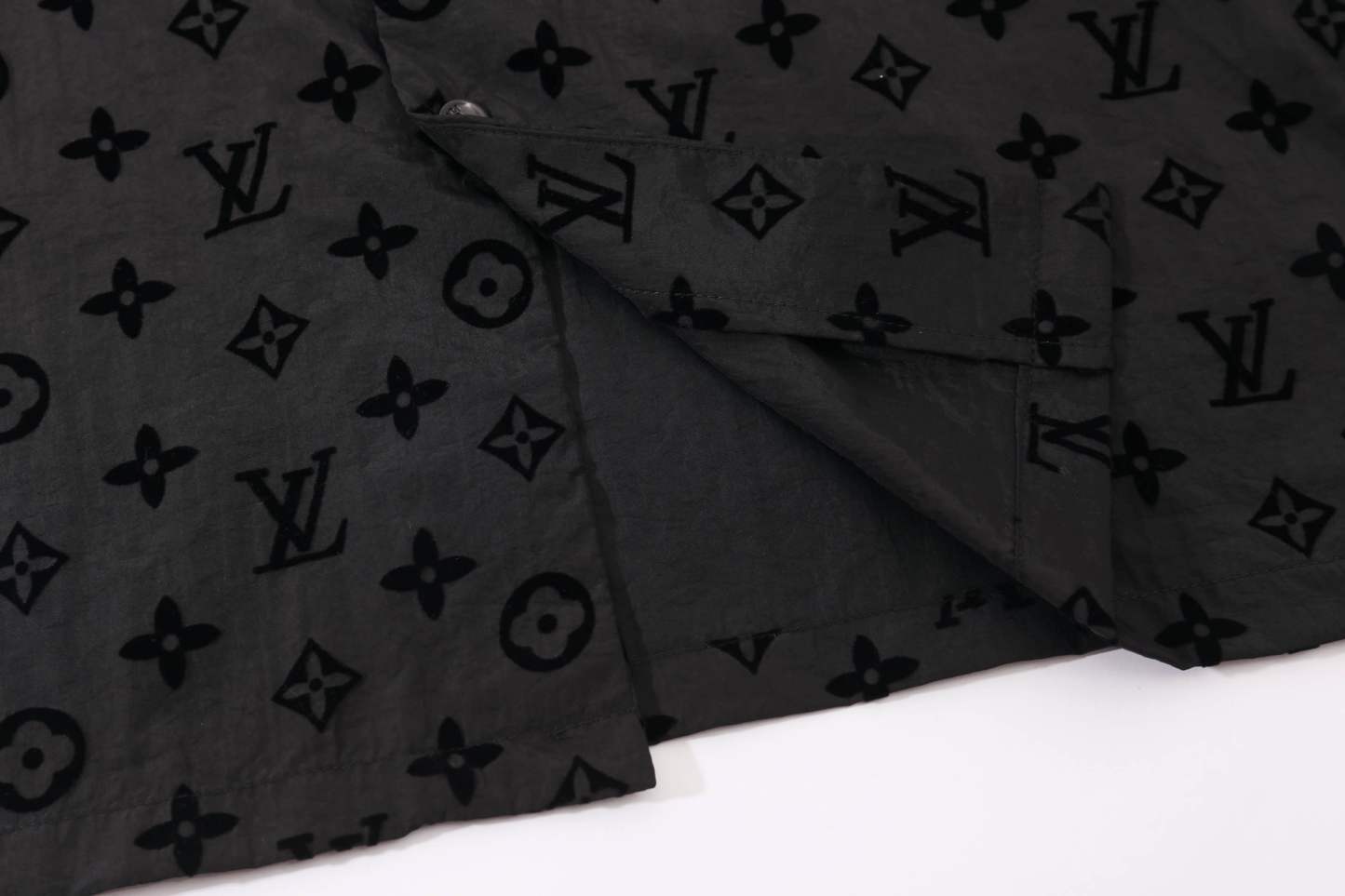 ルイ・ヴィトン「Louis Vuitton」ルイ・ヴィトン モノグラム・フロッキー シャツ / ロングスリーブシャツ