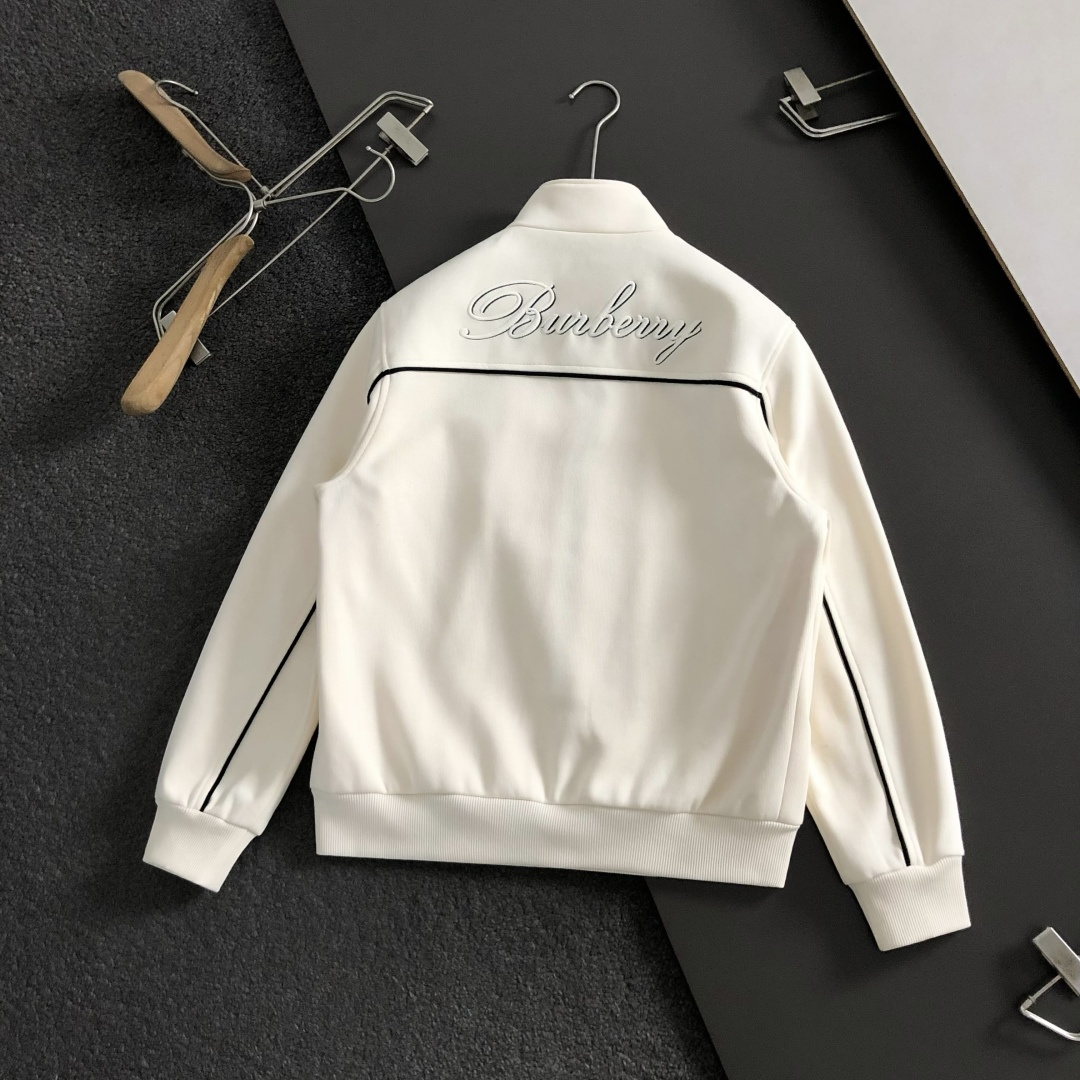 バーバリー「Burberry」バーバリー レタリング刺繍 ジップアップジャケット / アウター