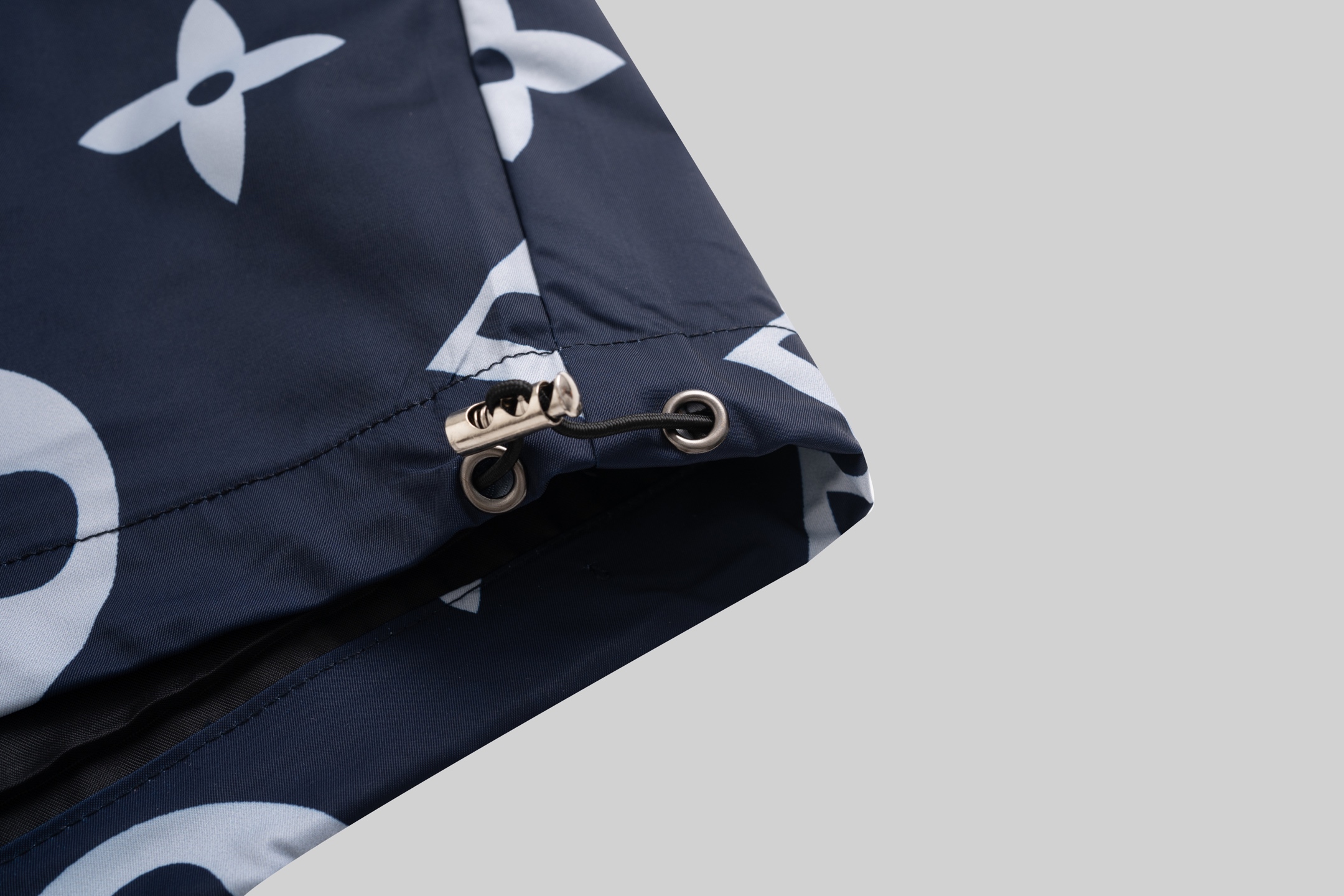 ルイ・ヴィトン「Louis Vuitton」ルイ・ヴィトン ロゴプリント ジップアップジャケット / アウター