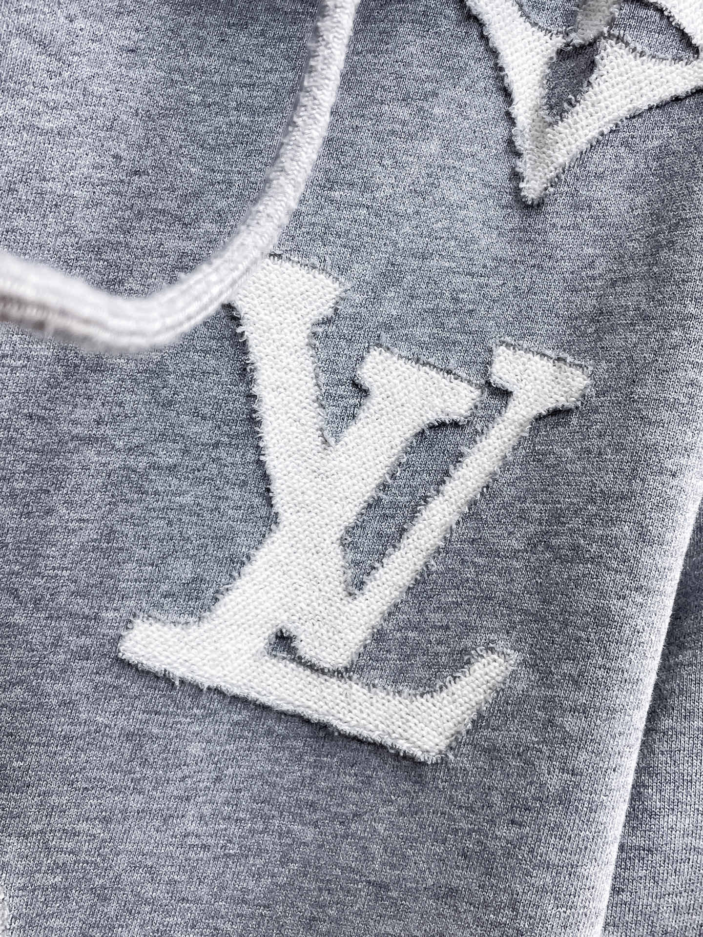 ルイ・ヴィトン「Louis Vuitton」ルイ・ヴィトン ロゴプリント ジップアップジャケット / アウター