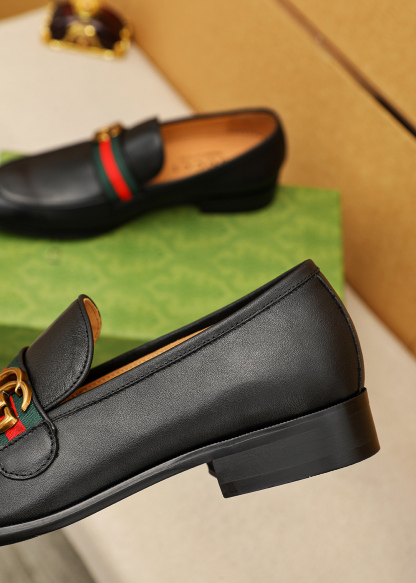 グッチ「Gucci」グッチ ビジネスレザーシューズ / ドレスシューズ
