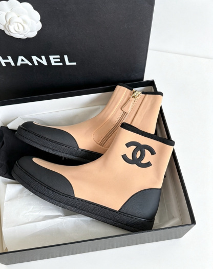 シャネル「Chanel」シャネル スニーカーブーツ / ショートブーツ