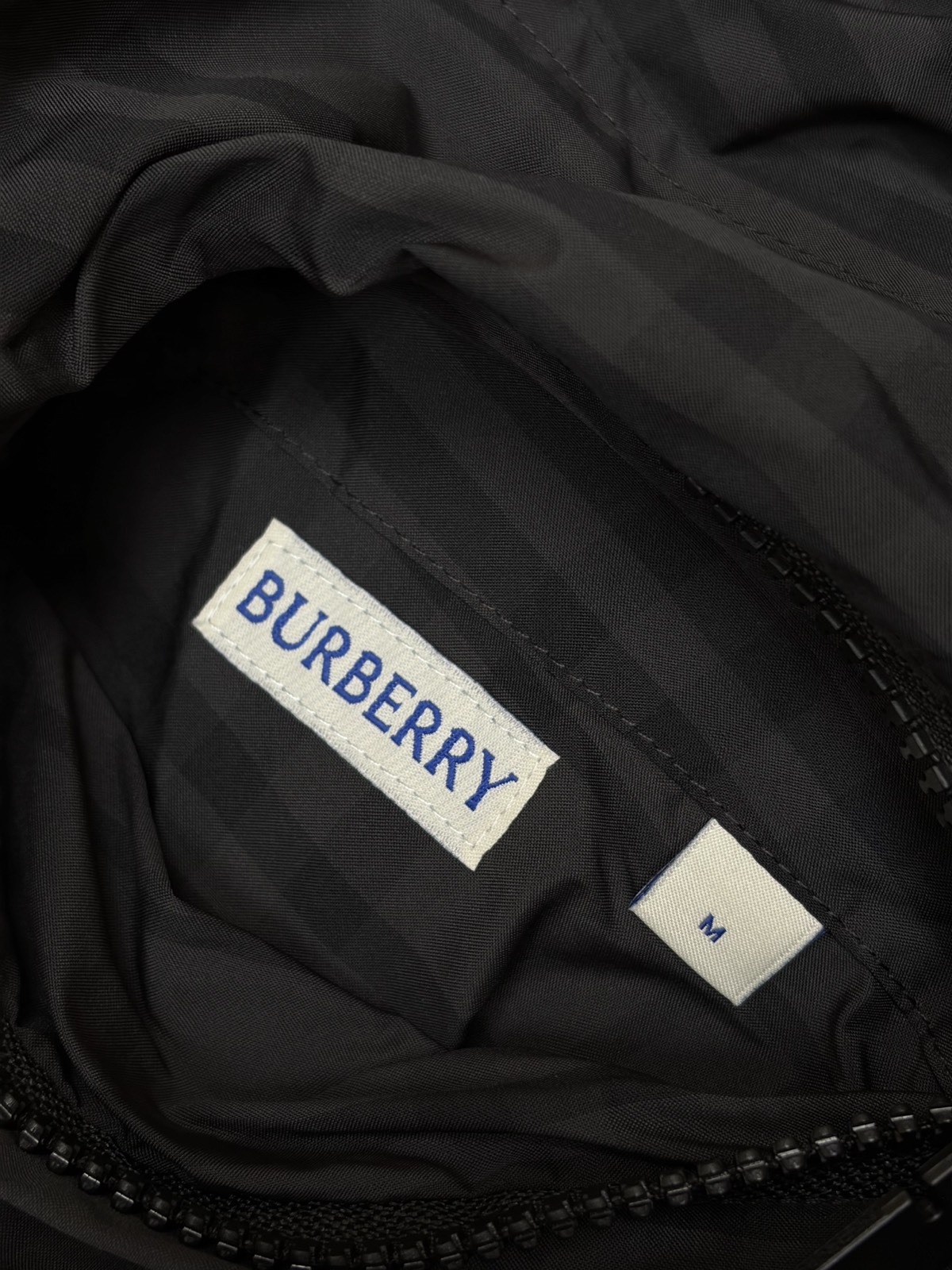 バーバリー「Burberry」バーバリー リバーシブル チェック ニューポート フーデッドジャケット / アウター