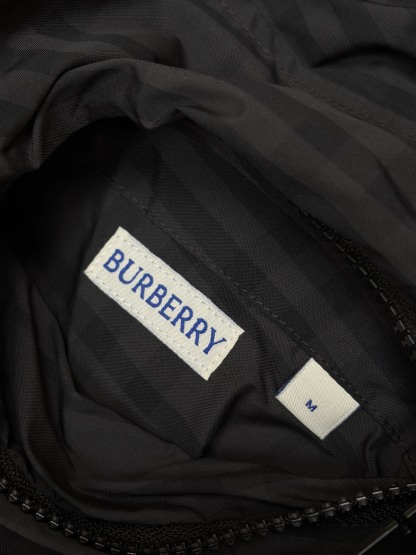 バーバリー「Burberry」バーバリー リバーシブル チェック ニューポート フーデッドジャケット / アウター