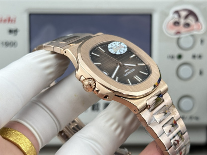Patek Philippe ノーチラス 5711 スタイル ウルトラスリム アップグレード版 / カスタムウォッチ