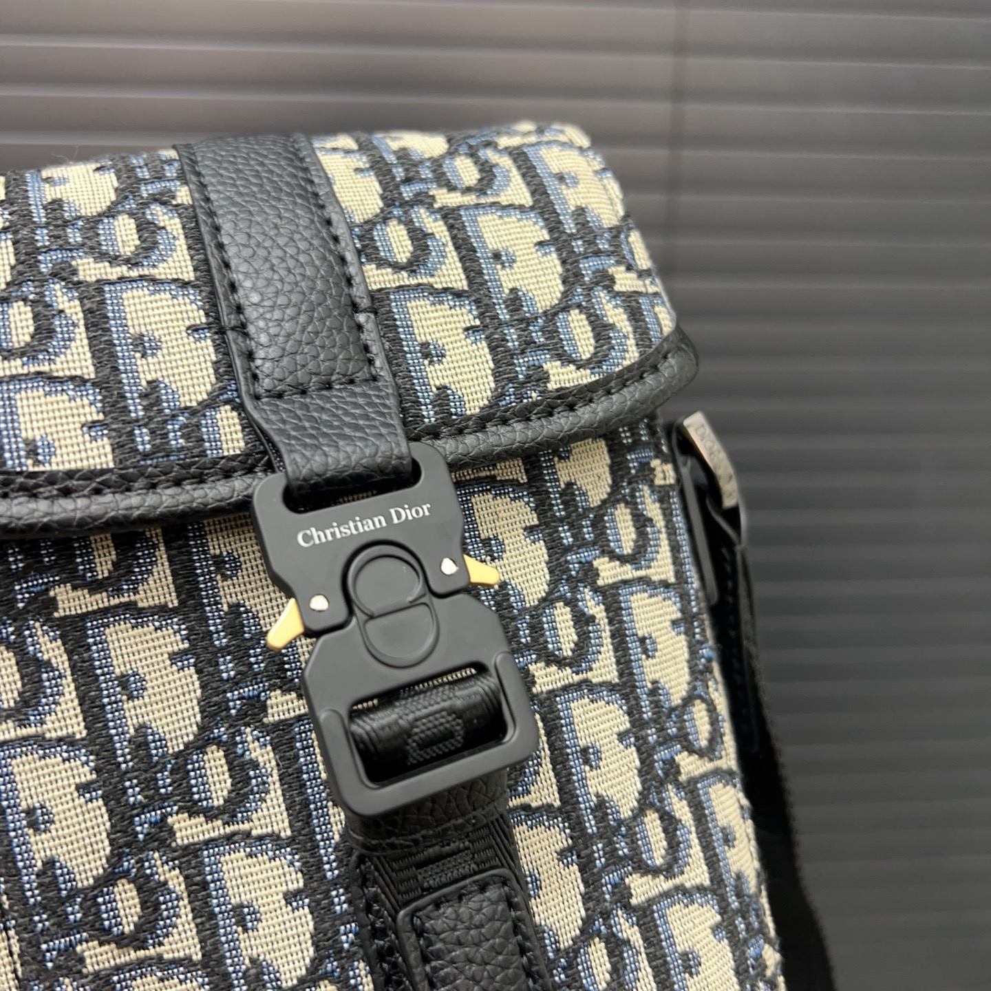 ディオール「Dior」Hit The Road メッセンジャーバッグ コンパクトトート