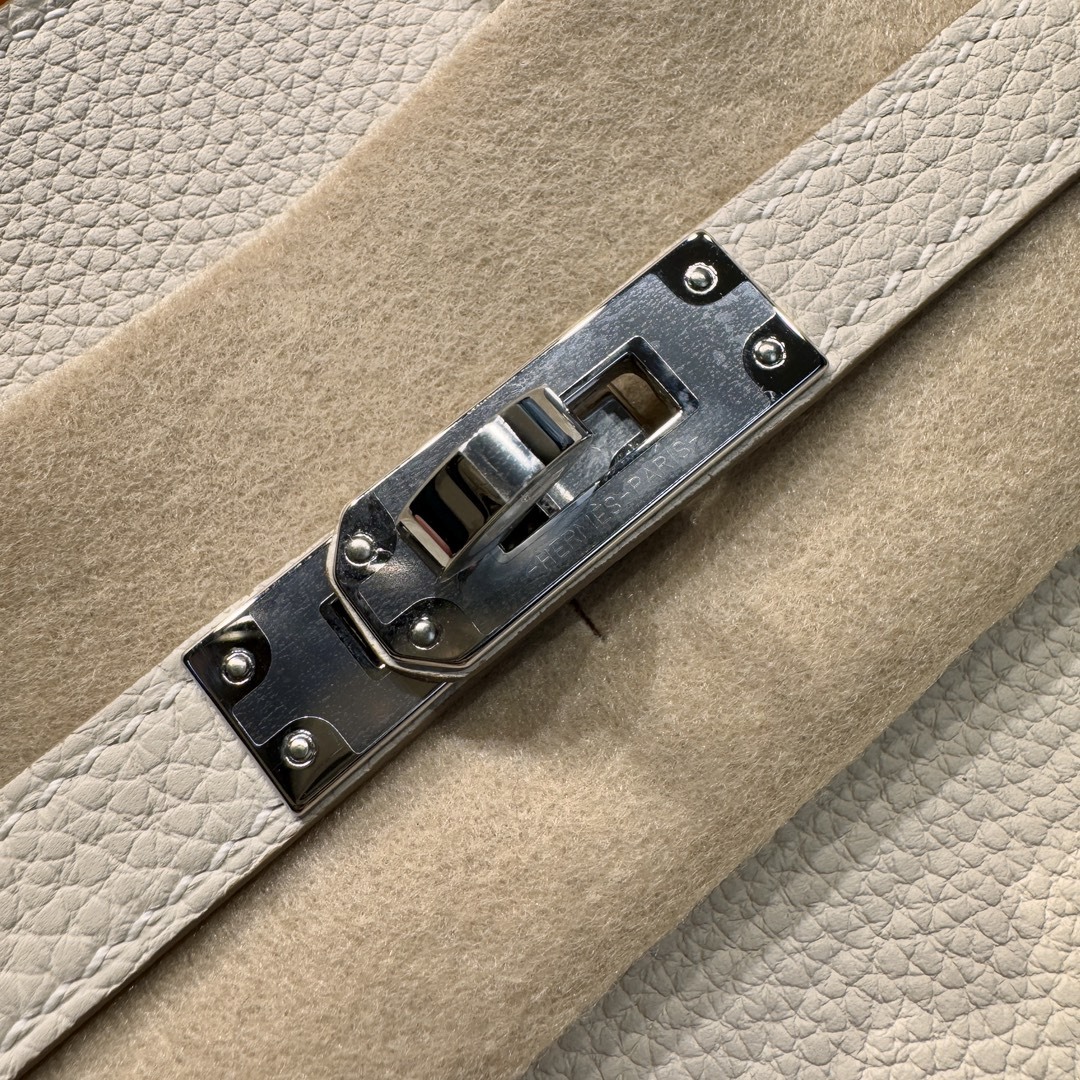 エルメス「Hermès」バーキン 25 バッグ「Birkin 25 Bag」