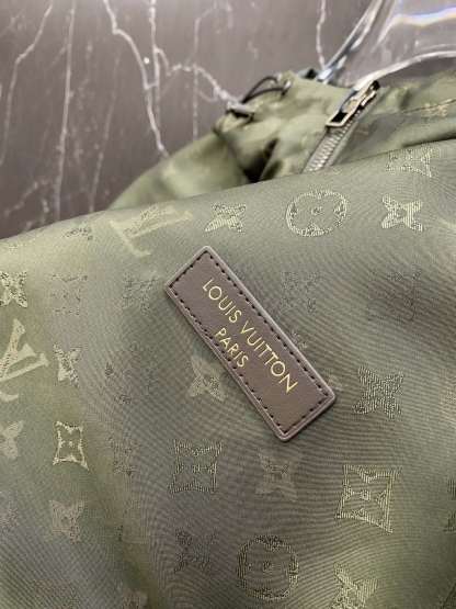 ルイ・ヴィトン「Louis Vuitton」ルイ・ヴィトン モノグラム トーンオントーン フーデッド ジャケット / アウター