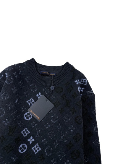 ルイ・ヴィトン「Louis Vuitton」ルイ・ヴィトン モノグラム サープラス ジャカード プルオーバー / メンズ ニットセーター