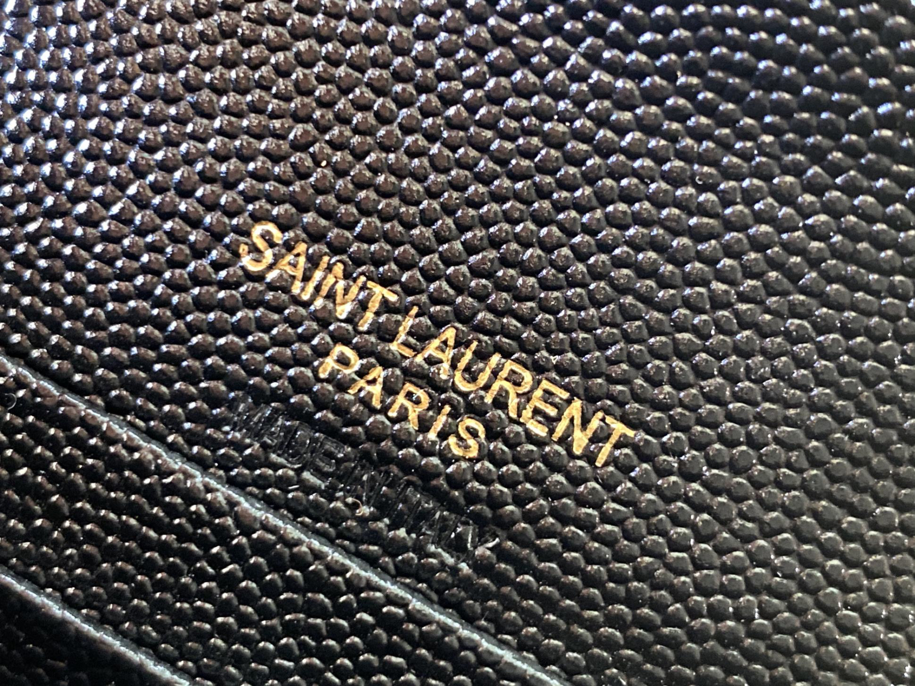 サンローラン「Saint Laurent」キャビアエンベロープフラップバッグ