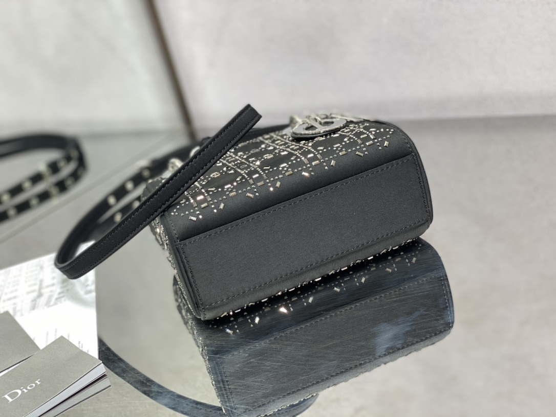 ディオール「Dior」Lady シリーズ シルク ミニバッグ