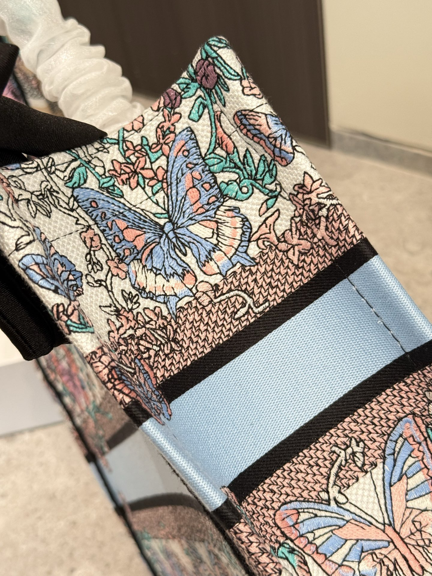 ディオール Dior Book Tote バッグ ミディアム