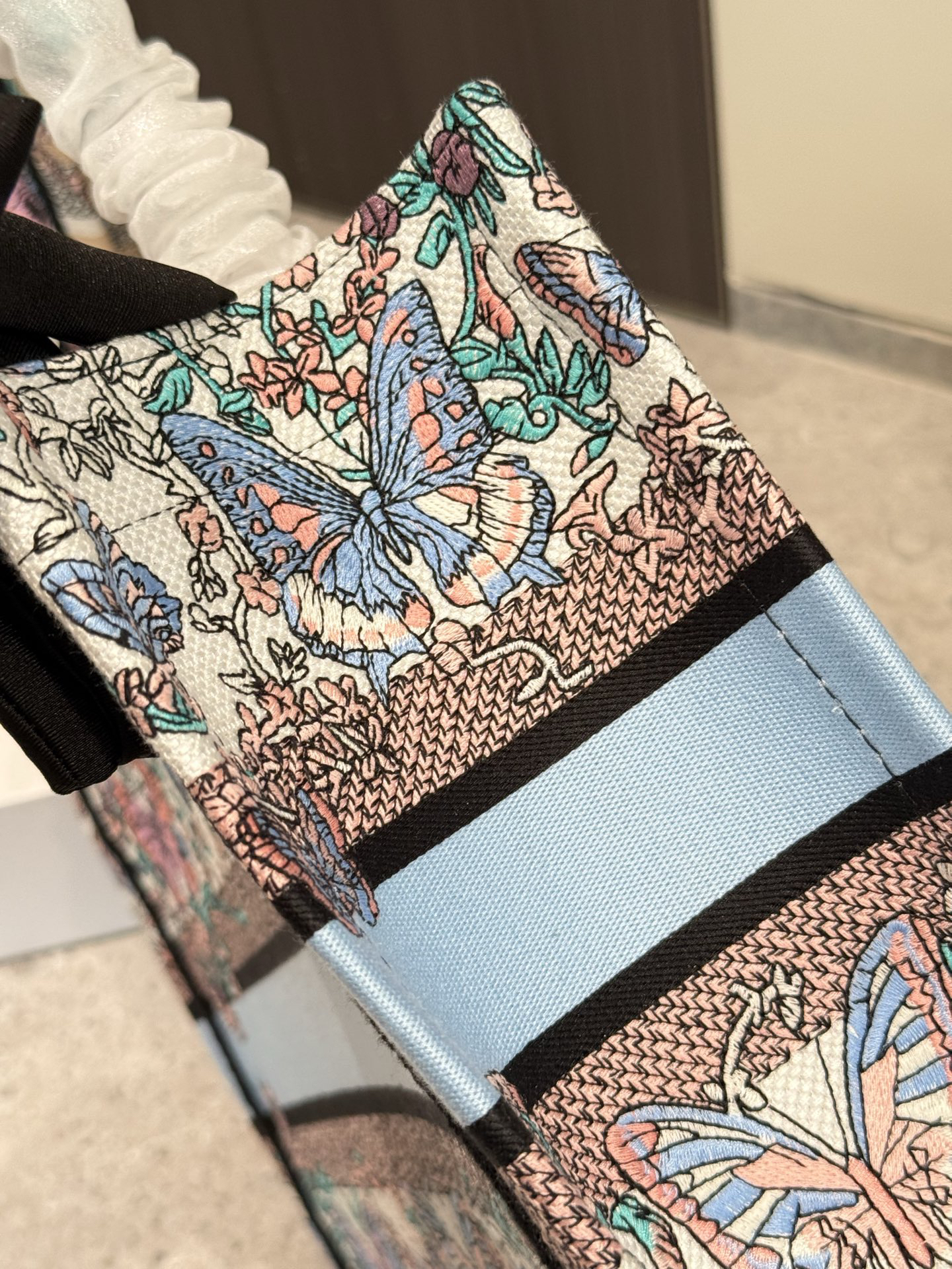 ディオール Dior Book Tote バッグ ミディアム