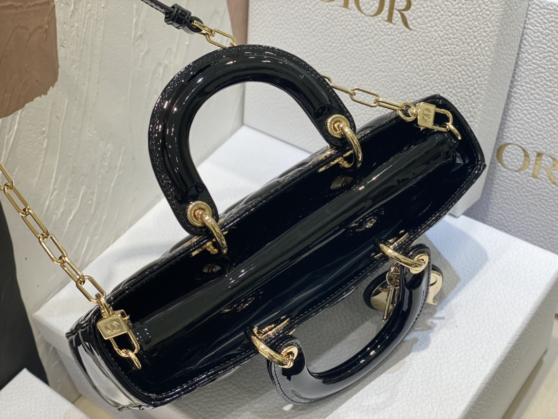 ディオール「Dior」レディ ディオール ラメ レザー ショルダーバッグ