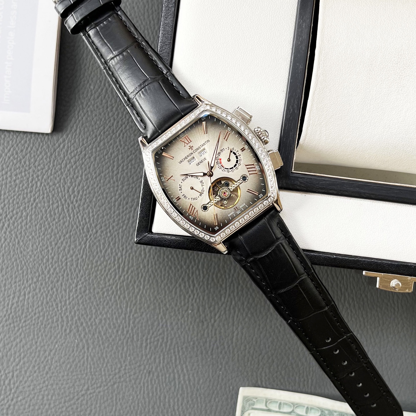 ヴァシュロン・コンスタンタン［Vacheron Constantin］パトリモニー ウルトラシン シンプルハンズ メンズウォッチ42MM