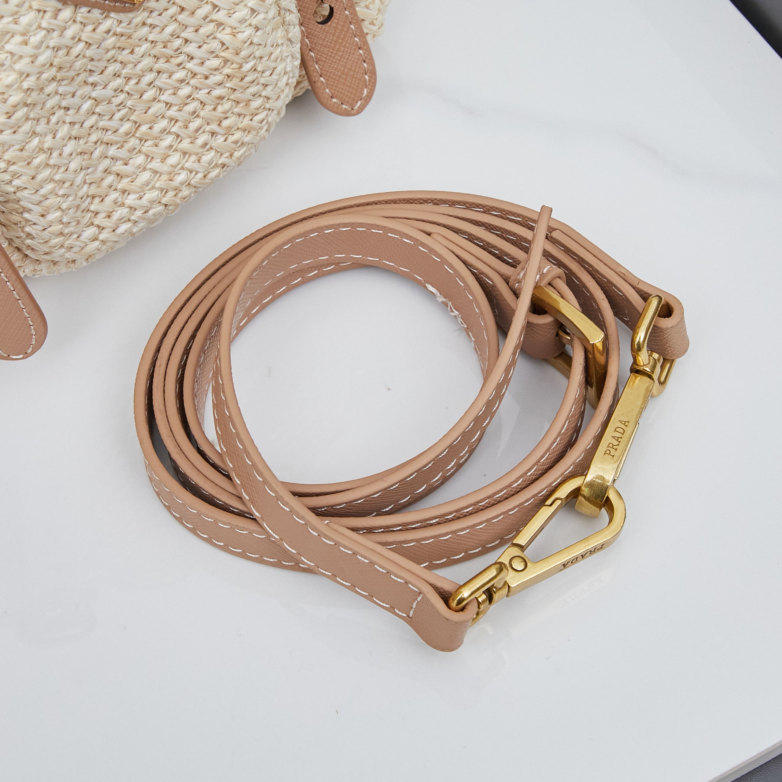 プラダ「Prada」 ブレードバッグ 2538 ショルダーバッグ