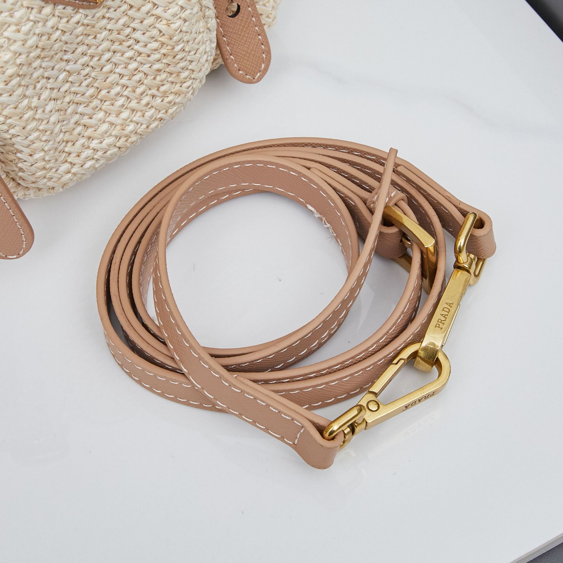 プラダ「Prada」 ブレードバッグ 2538 ショルダーバッグ