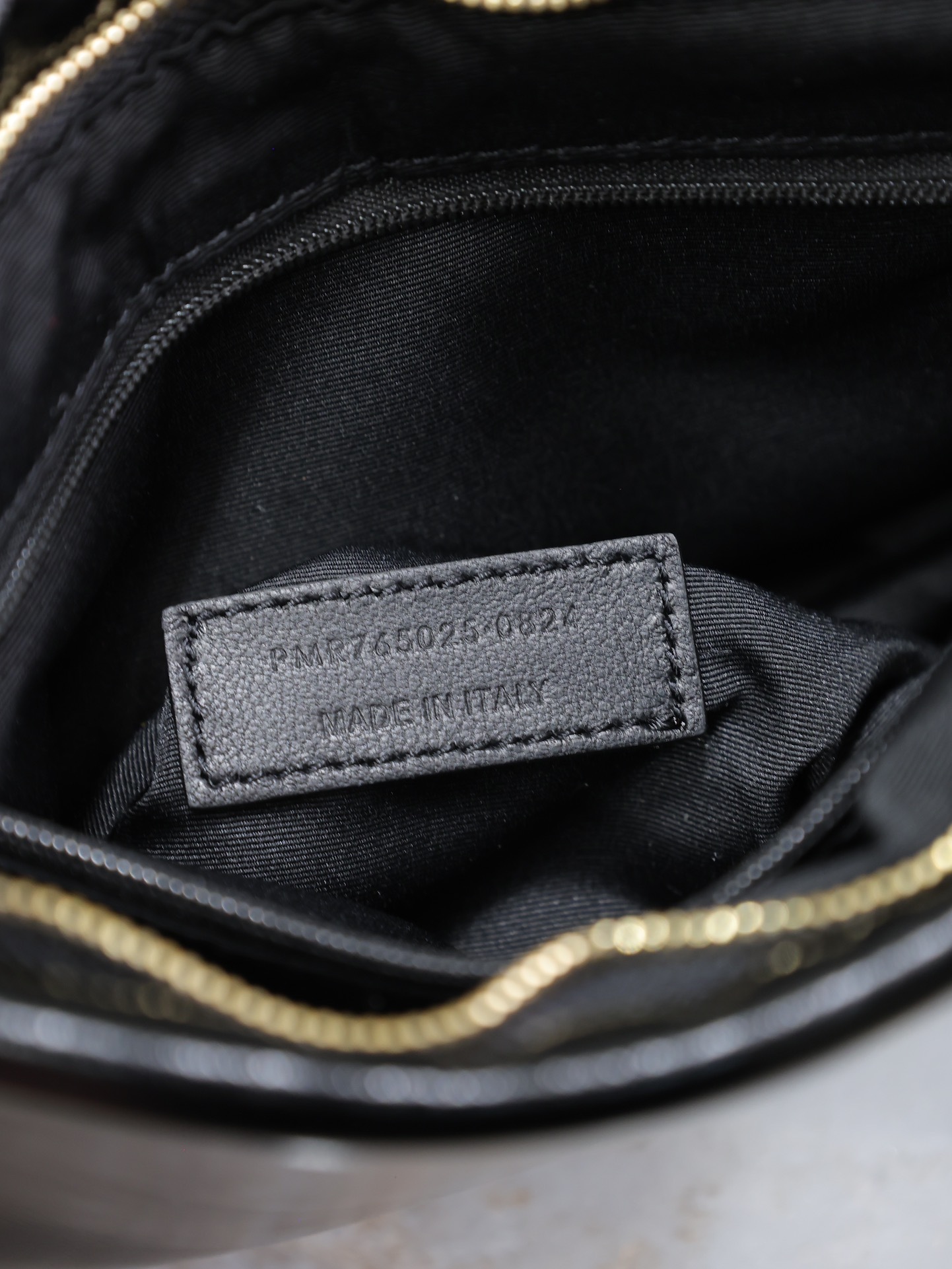 サンローラン「Saint Laurent」CALYPSO オイルドレザー クラッチバッグ