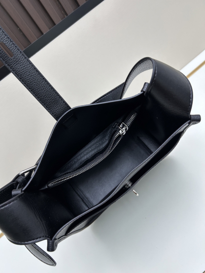 プラダ「Prada」 ロックバッグ 3537 レザーバッグ