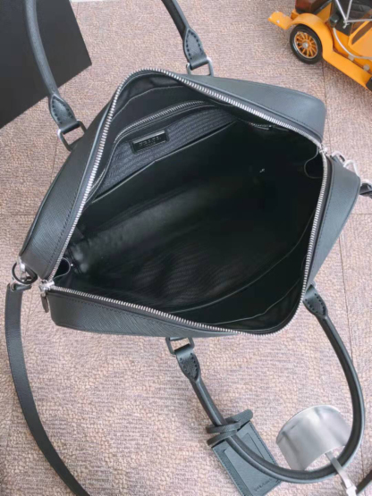 プラダ「Prada」メンズビジネスバッグ 2VE011 レザーバッグ