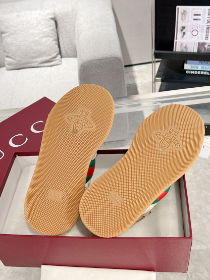 グッチ「Gucci」Screenerシリーズ 織り帯厚底スニーカー