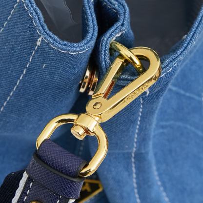 プラダ「Prada」ビーチトートバッグ