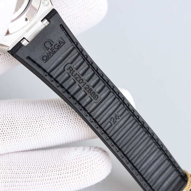 オメガ「Omega」Constellatio﻿n 41MM セラミックベゼル＆レザーストラップ メンズ腕時計 「4色」