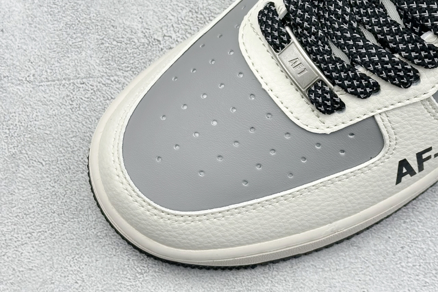 「コラボモデル」Supreme × Nike Air Force 1 Low スニーカー